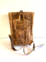 Mochila 100% cuero colores Café medidas 50 x 30 x 10, con espacio separado interior para Laptop 1